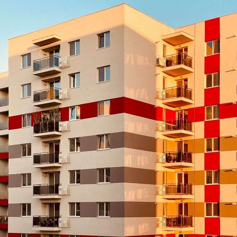 Jungen Nachwuchs für Wirtschaftsstandort Rems-Murr-Kreis gewinnen – Land fördert bezahlbaren Wohnraum für Auszubildende mit bis zu 45.000 Euro je Wohnheimplatz